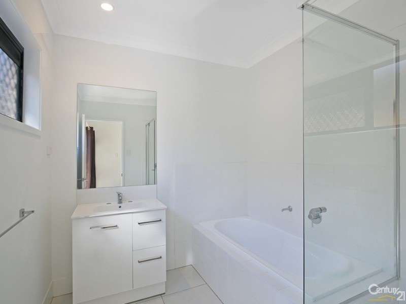 146 Cameron Parade, Wynnum QLD 4178
