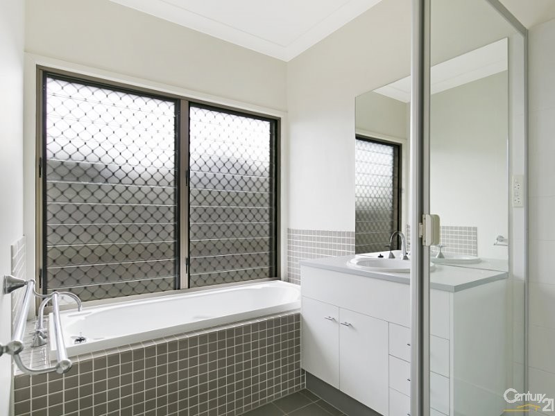 12 Goulburn Street, Wakerley QLD 4154