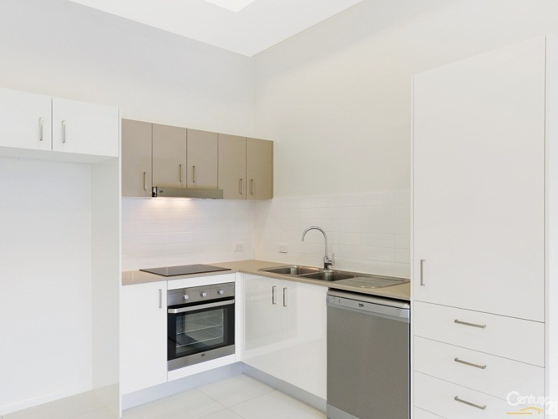 2 / 34 Emsworth Street, Wynnum QLD 4178
