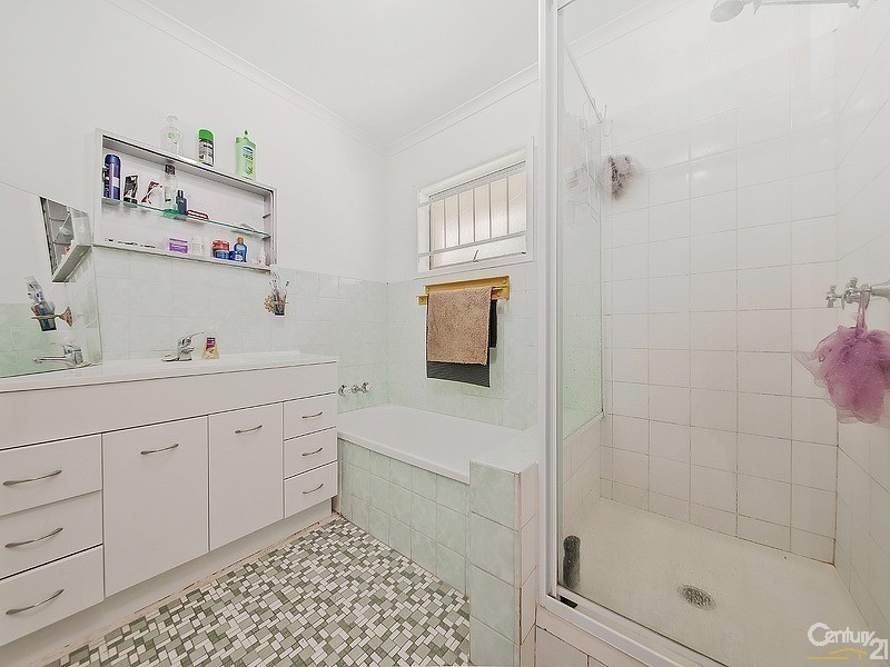 59 Radford Road, Manly West QLD 4179