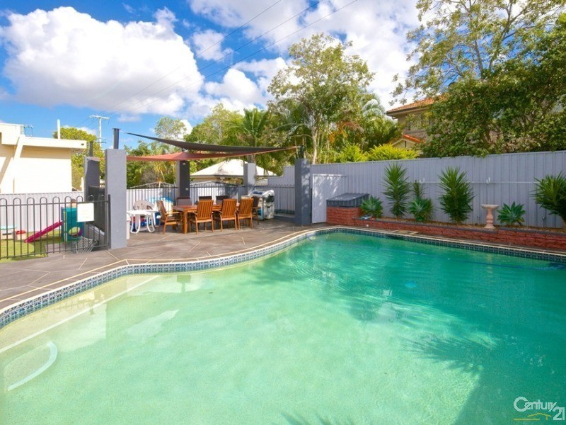 4 Ringara Street, Manly West QLD 4179