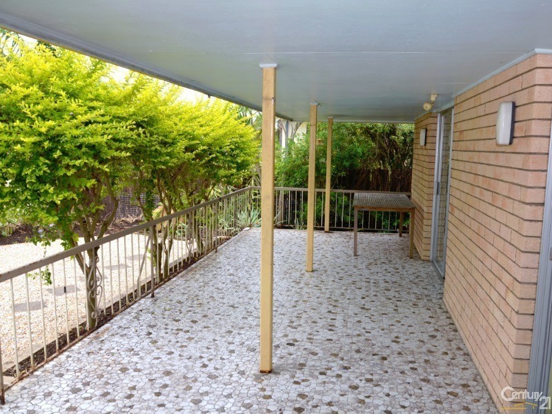 8 Joffre Street, Wynnum QLD 4178