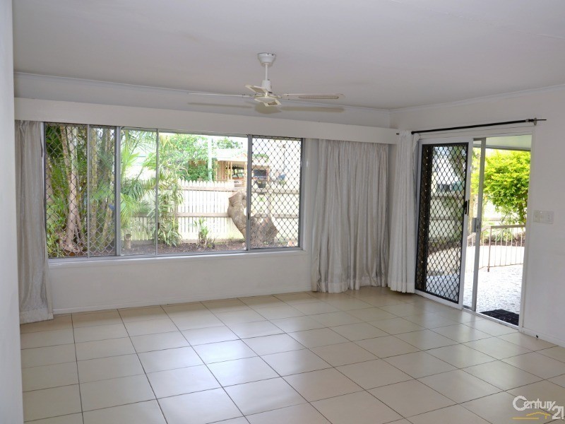 8 Joffre Street, Wynnum QLD 4178