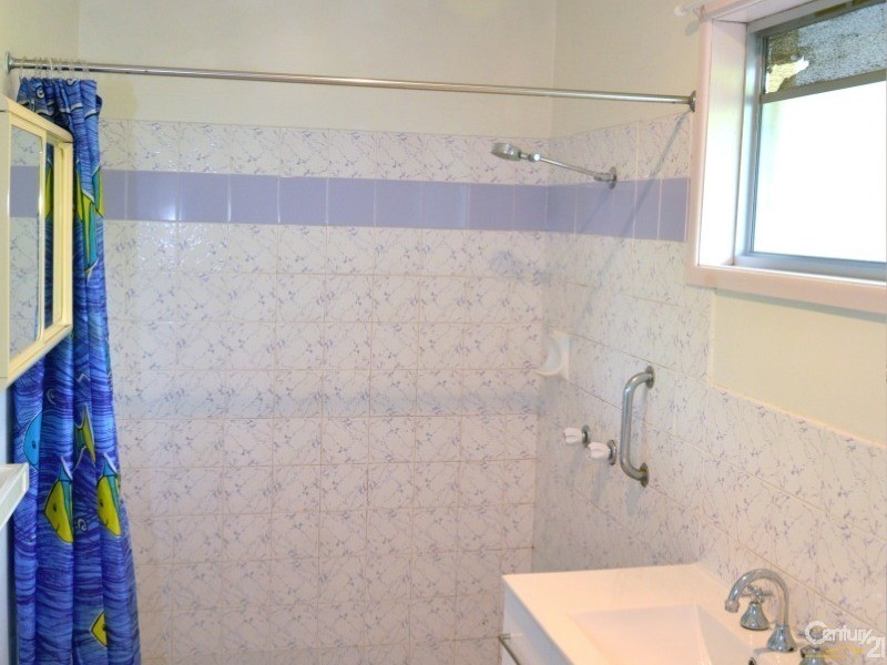 8 Joffre Street, Wynnum QLD 4178