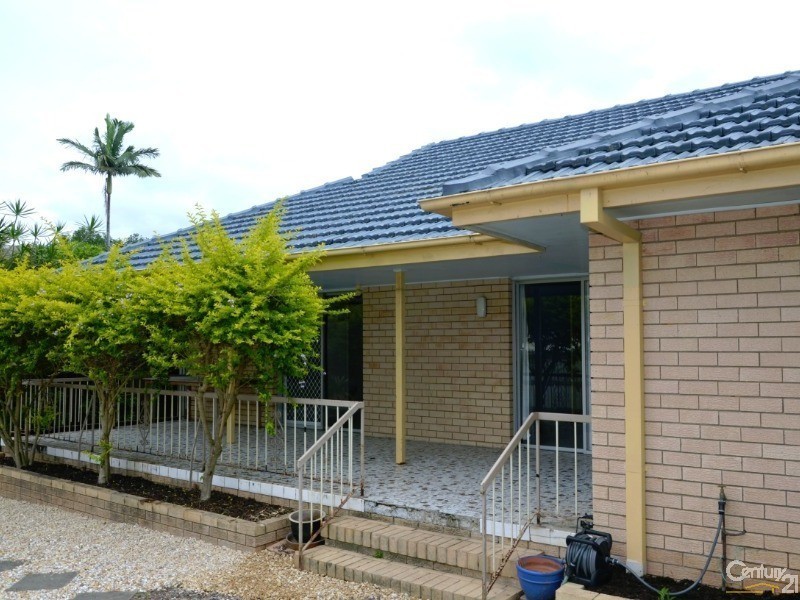 8 Joffre Street, Wynnum QLD 4178