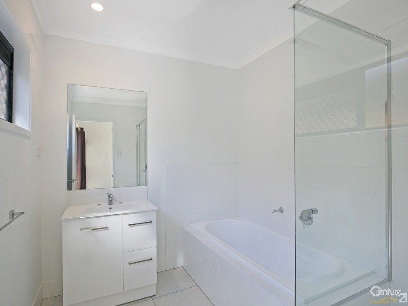 146 Cameron Parade, Wynnum QLD 4178