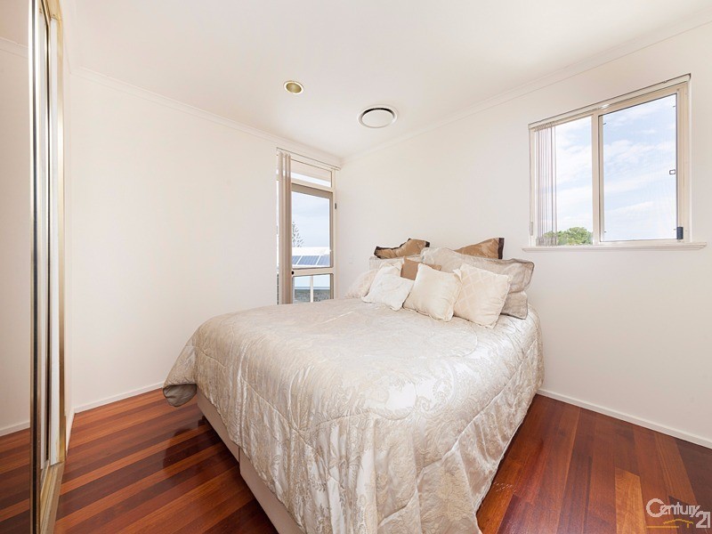 11/65 Waterloo Esplanade, Wynnum QLD 4178