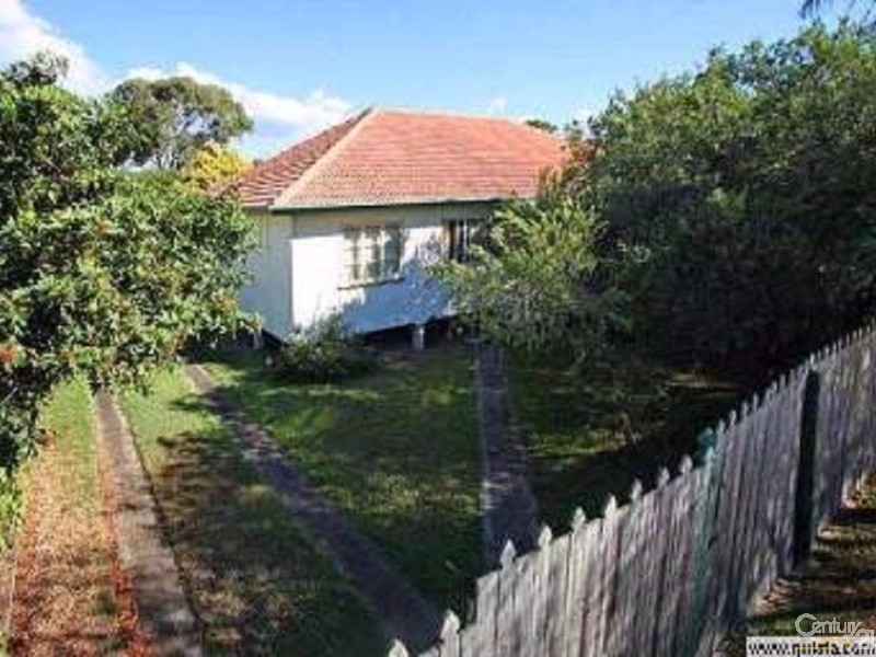 32 Alexander Street, Lota QLD 4179
