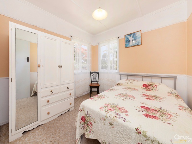 45 Wondall Road, Wynnum West QLD 4178