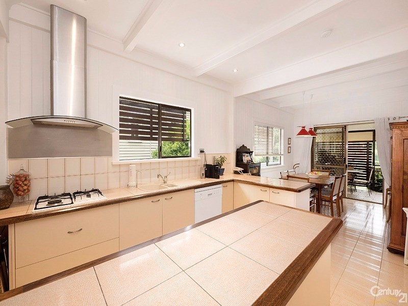 94 Preston Road, Manly West QLD 4179