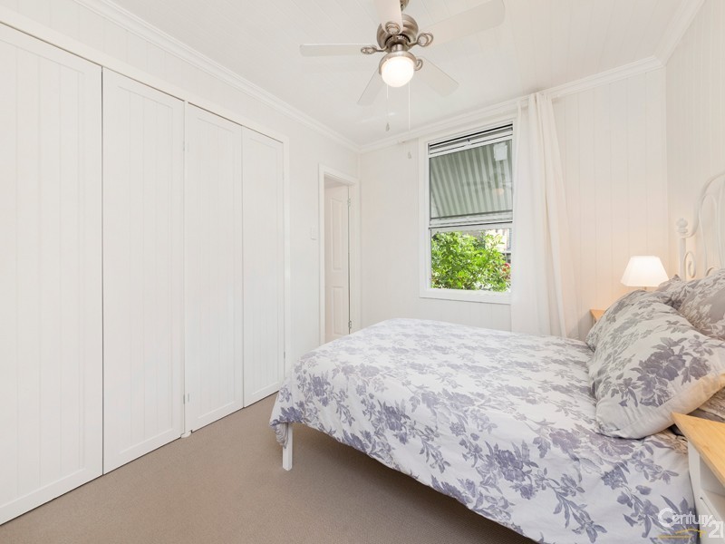 110 West Avenue, Wynnum QLD 4178