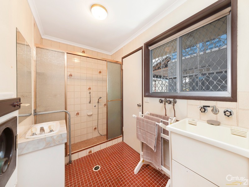 74 Ronald Street, Wynnum QLD 4178