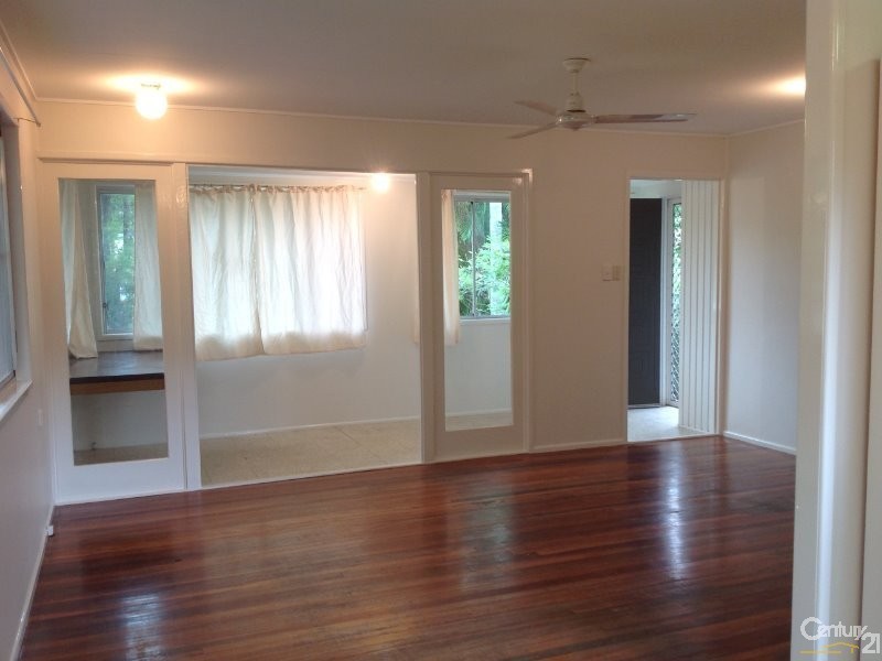 52 Bernays Road, Wynnum QLD 4178