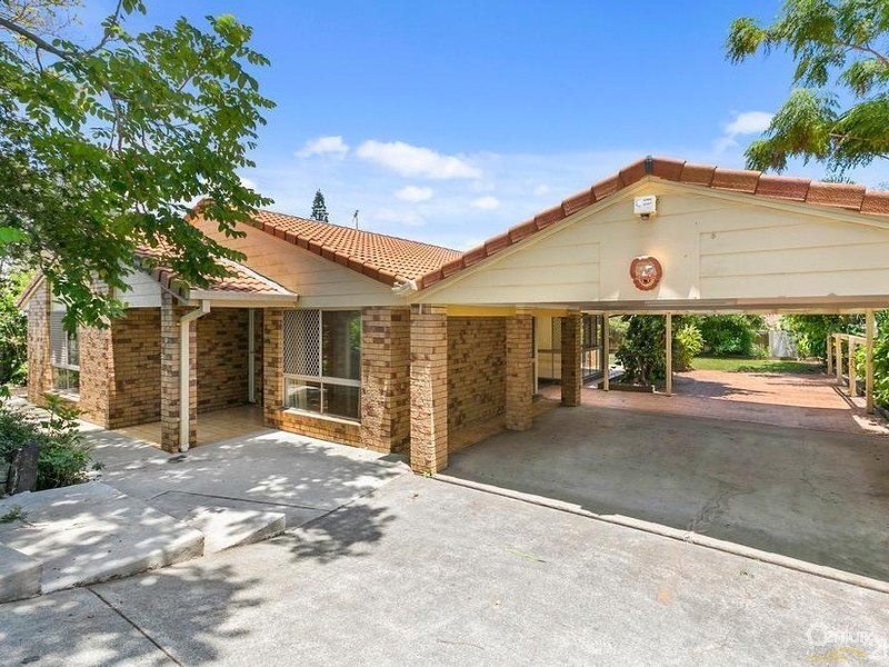 319 Wondall Road, Wynnum West QLD 4178