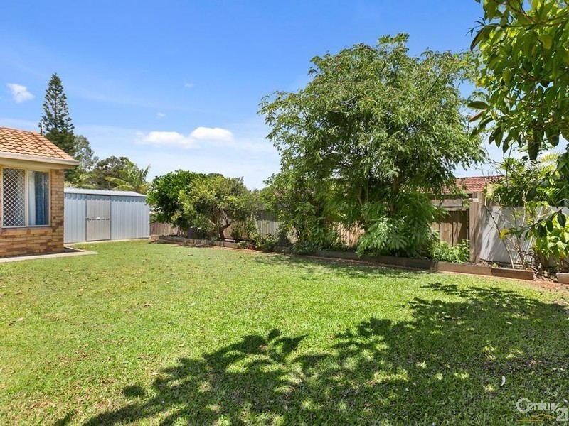 319 Wondall Road, Wynnum West QLD 4178