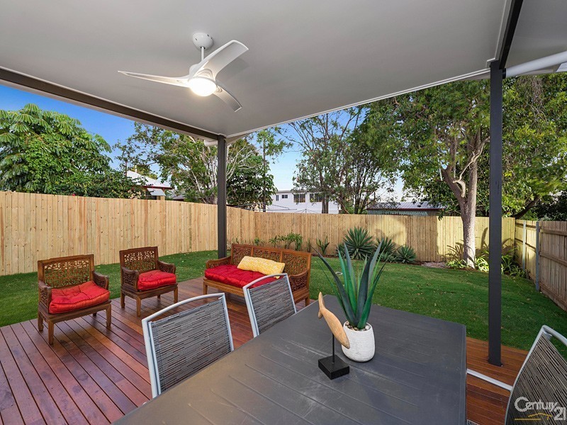 98 Sibley Road, Wynnum West QLD 4178