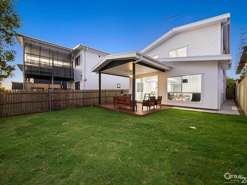 98 Sibley Road, Wynnum West QLD 4178