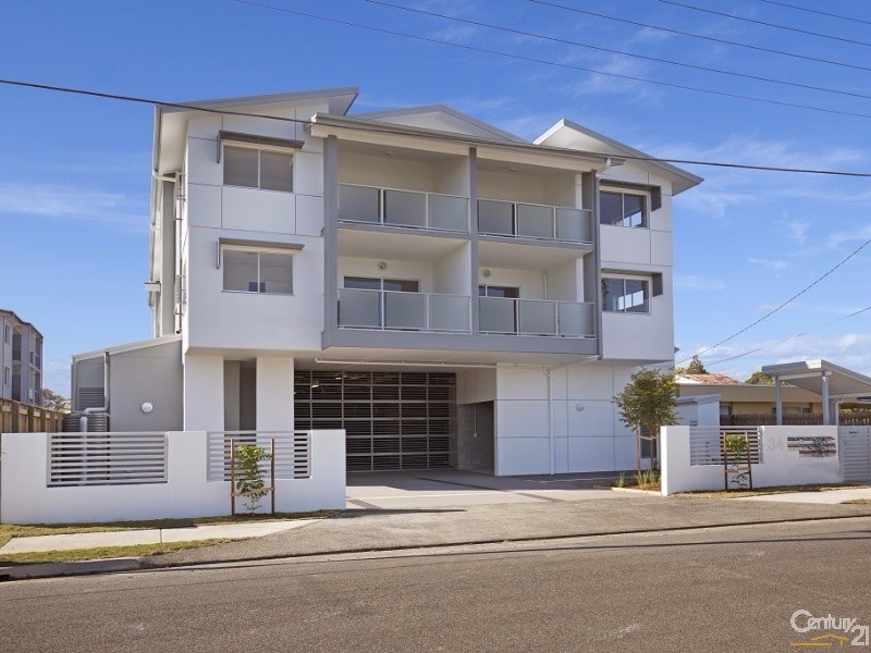 8 / 34  Emsworth Street, Wynnum QLD 4178