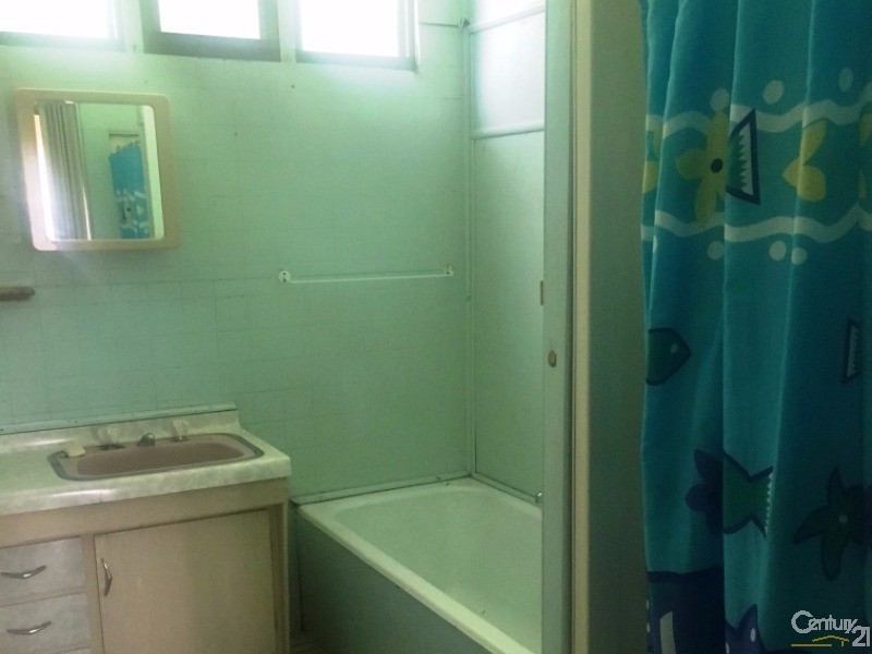 2/75 Bride Street, Wynnum QLD 4178