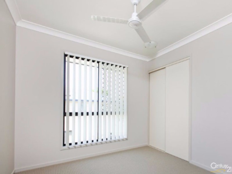 71 Whites Road, Manly West QLD 4179