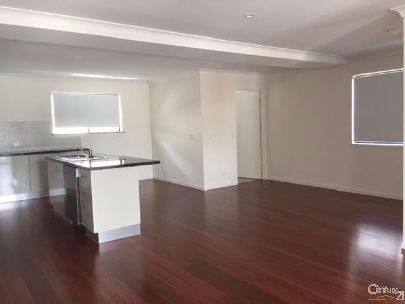 1/8 Oasis Close, Manly West QLD 4179