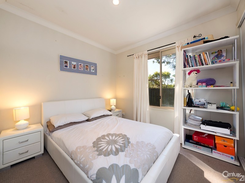 1 Tracey Street, Wynnum West QLD 4178