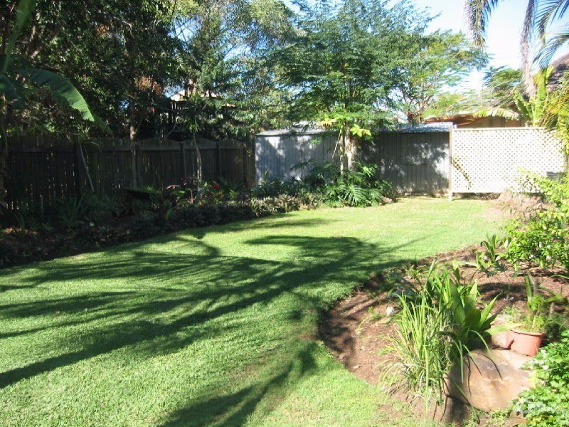 64 Wondall Road, Manly West QLD 4179