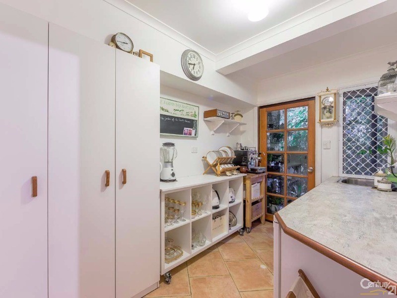 16 Bay Terrace, Wynnum QLD 4178