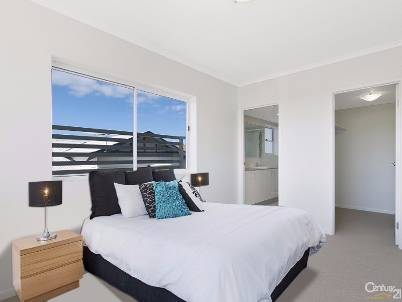 9/34 Emsworth Street, Wynnum QLD 4178