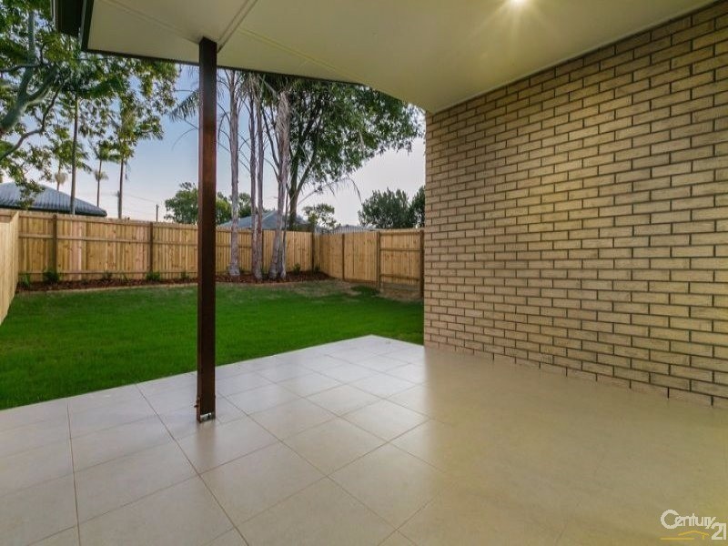 11 Coralie Avenue, Wynnum QLD 4178