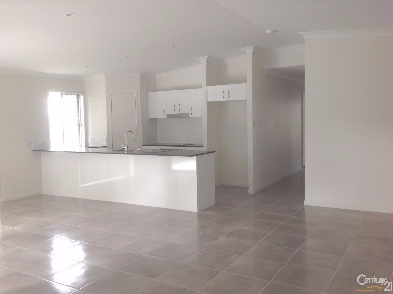 41 Herbert Street, Lota QLD 4179