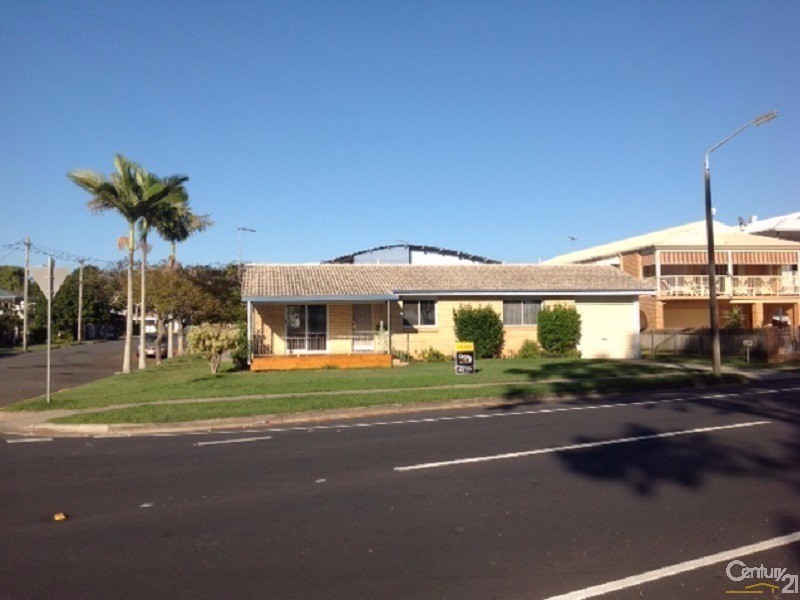 319 Upper Esplanade, Manly QLD 4179