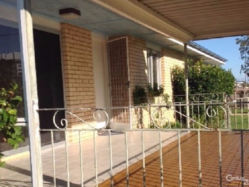 319 Upper Esplanade, Manly QLD 4179