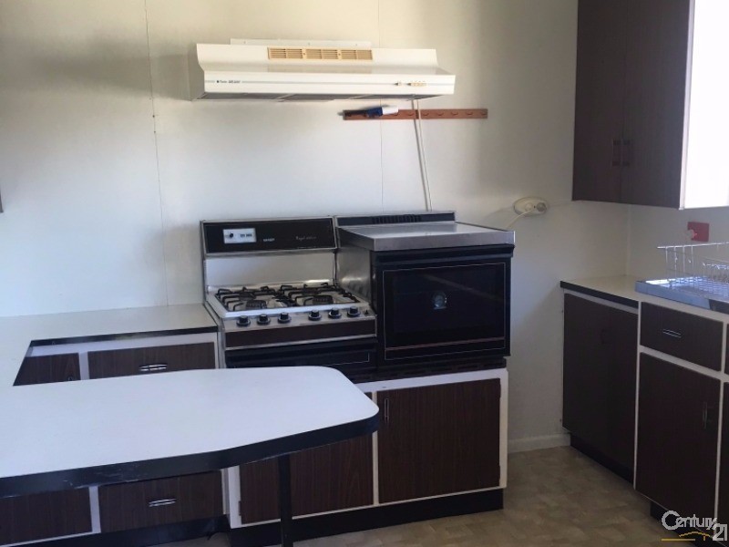 30 Montrose Parade, Wynnum QLD 4178