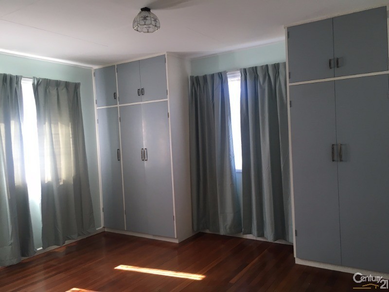 30 Montrose Parade, Wynnum QLD 4178