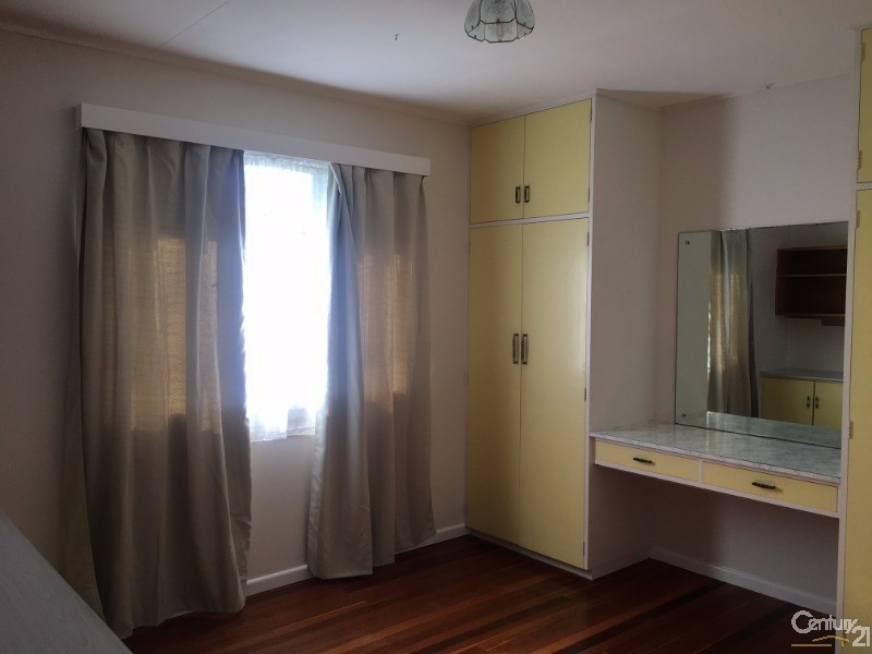 30 Montrose Parade, Wynnum QLD 4178