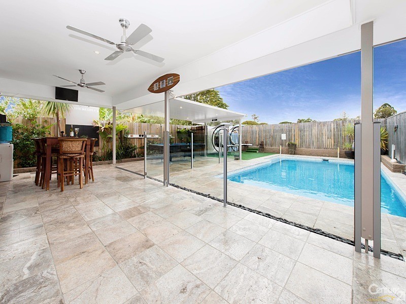 16 Tulip Street, Wynnum QLD 4178