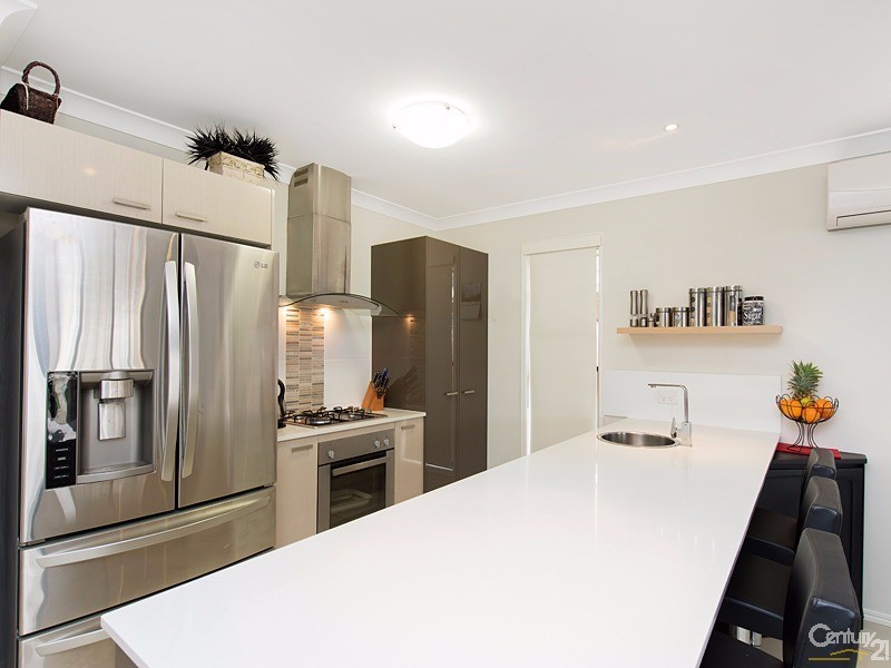 16 Tulip Street, Wynnum QLD 4178