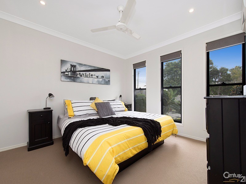 16 Tulip Street, Wynnum QLD 4178