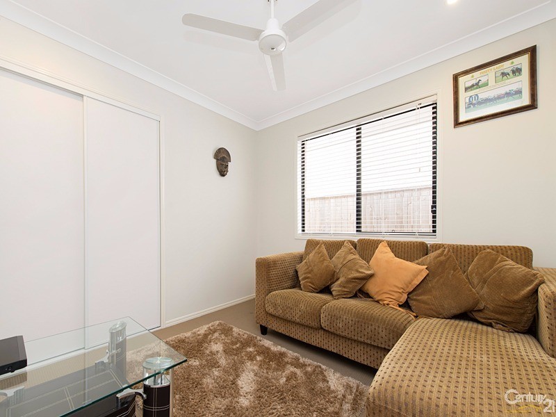 16 Tulip Street, Wynnum QLD 4178