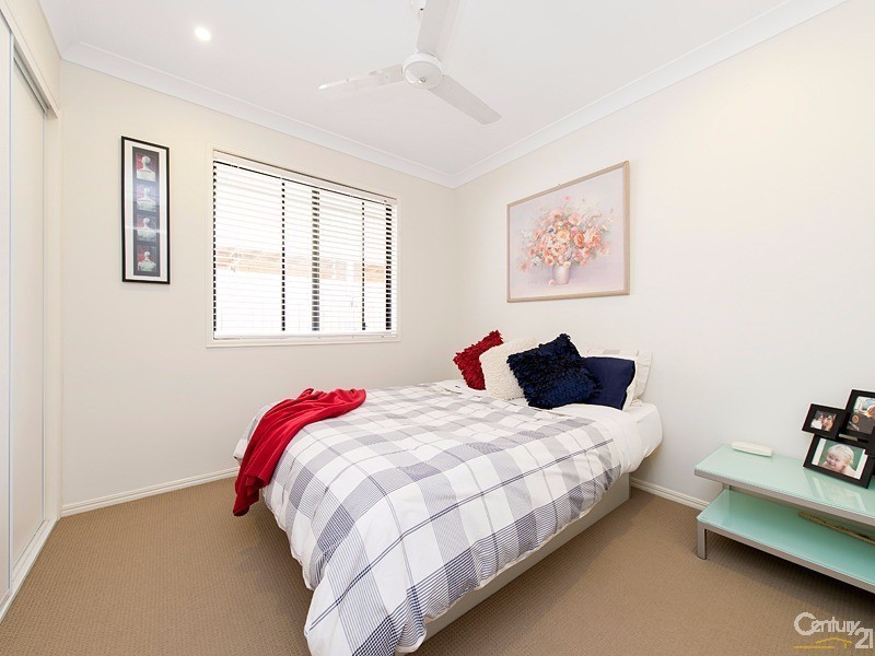 16 Tulip Street, Wynnum QLD 4178