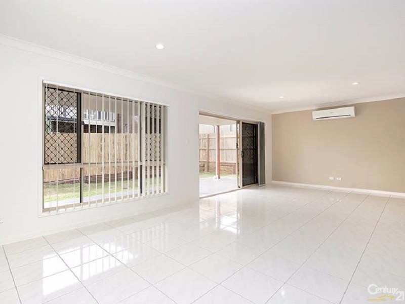 3 Radford Road, Manly West QLD 4179