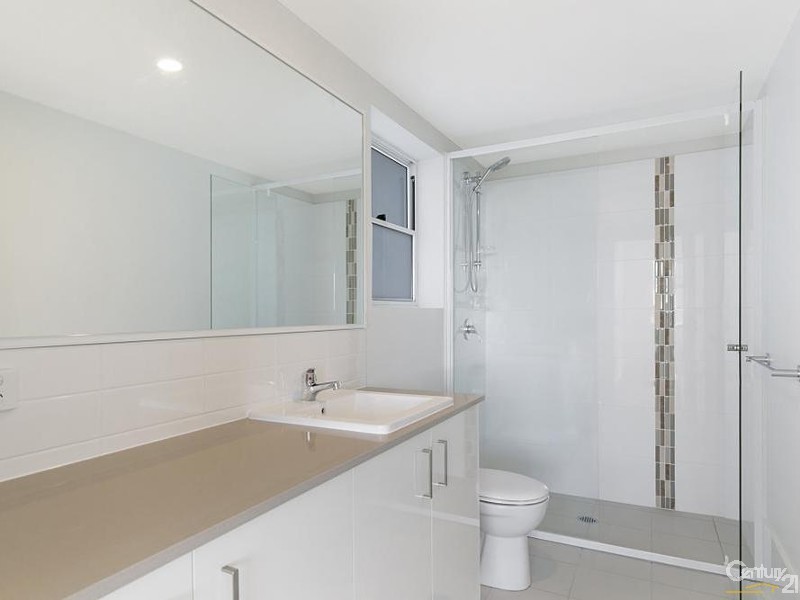 9 of 34 Emsworth Street, Wynnum QLD 4178