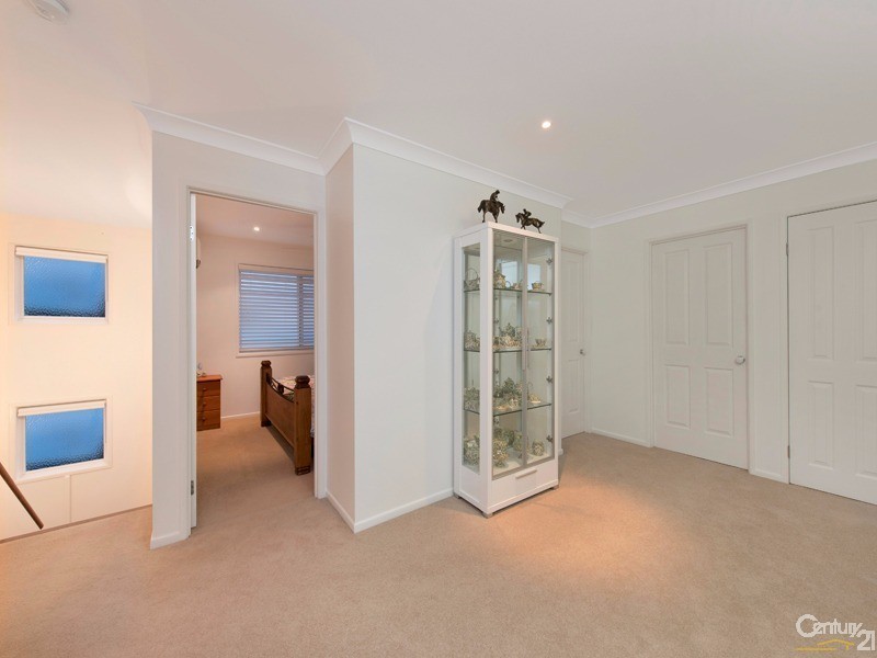 28 Stewart Parade, Manly QLD 4179