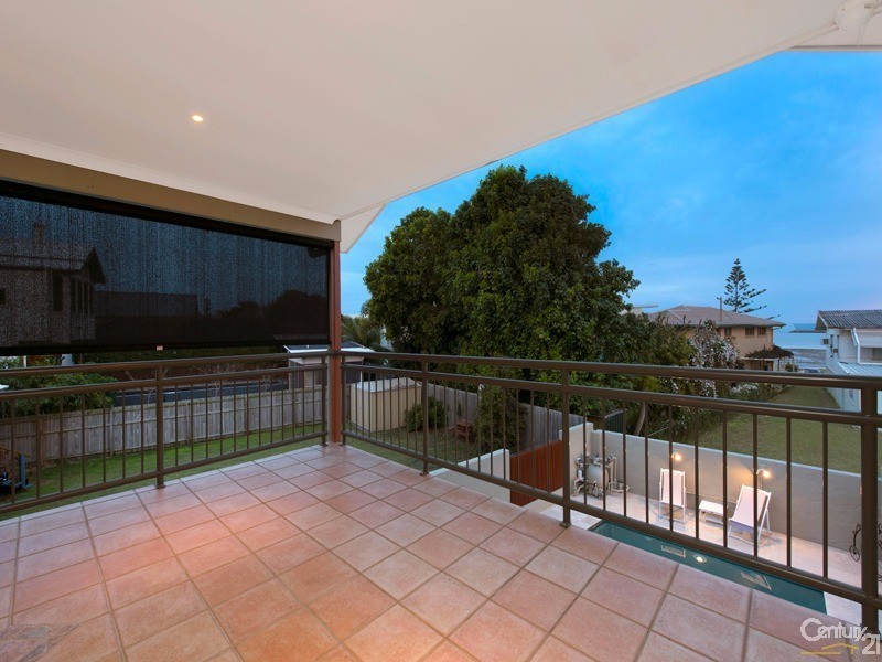 28 Stewart Parade, Manly QLD 4179