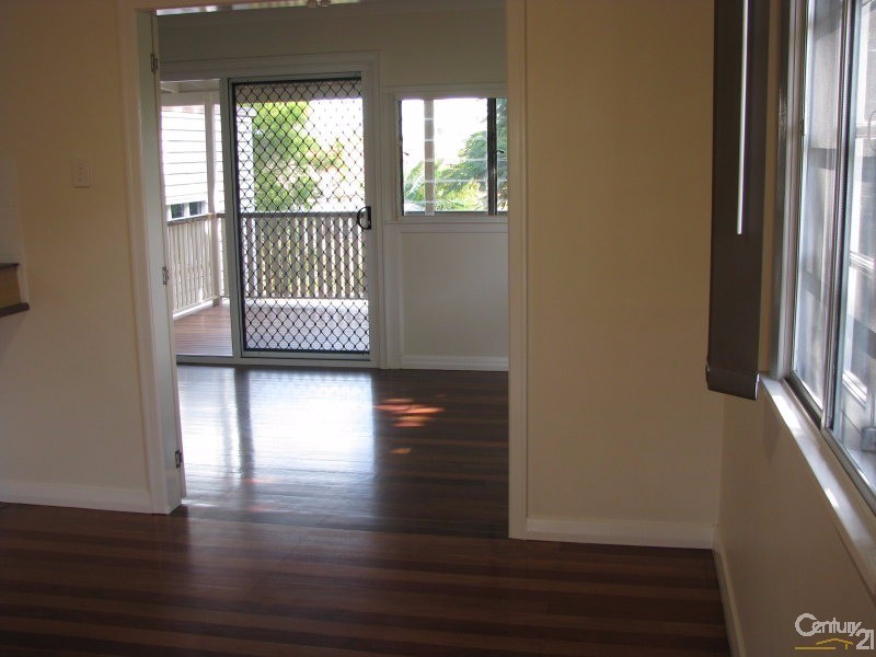 208 Wynnum North Road, Wynnum QLD 4178