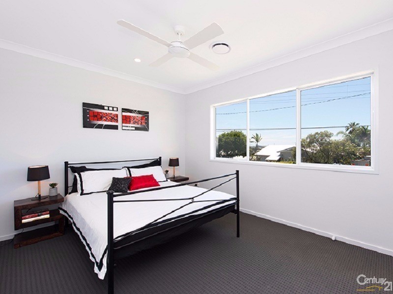96 Sibley Road, Wynnum West QLD 4178
