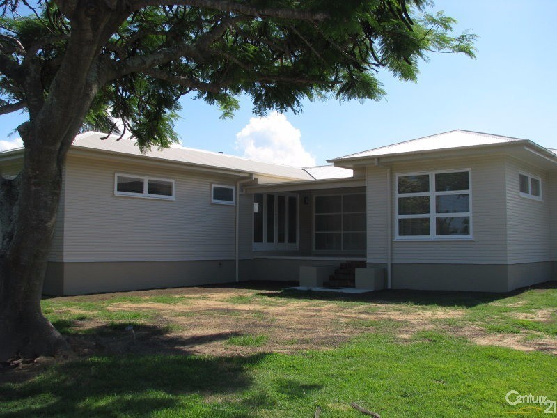 21 Duncan Street, Wynnum West QLD 4178