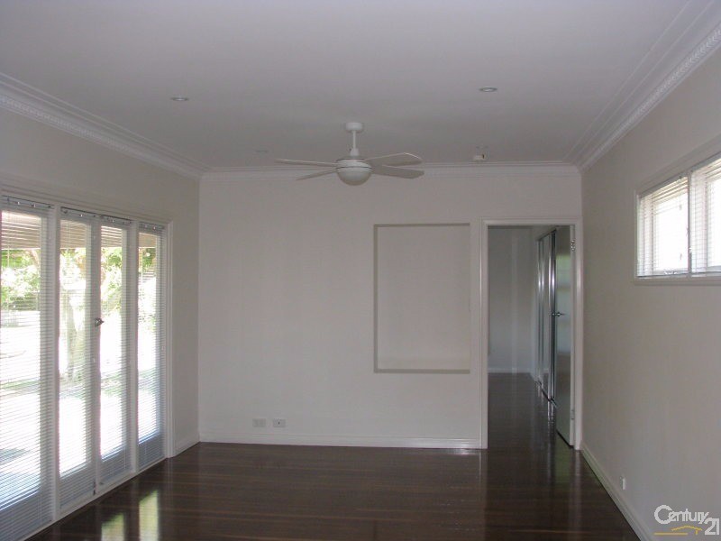 21 Duncan Street, Wynnum West QLD 4178