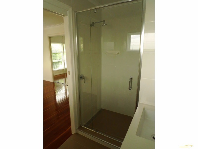 21 Duncan Street, Wynnum West QLD 4178